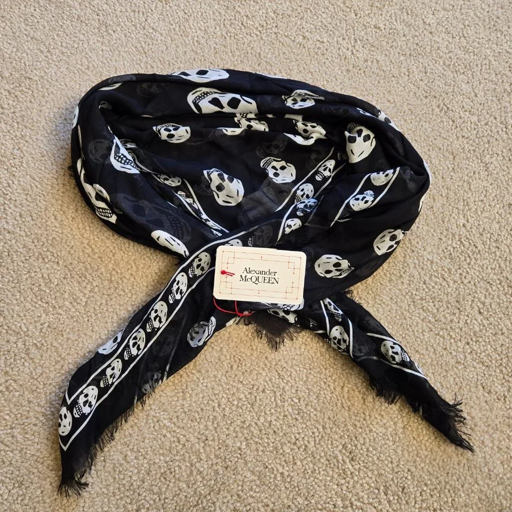 Alexander McQueen brand new
